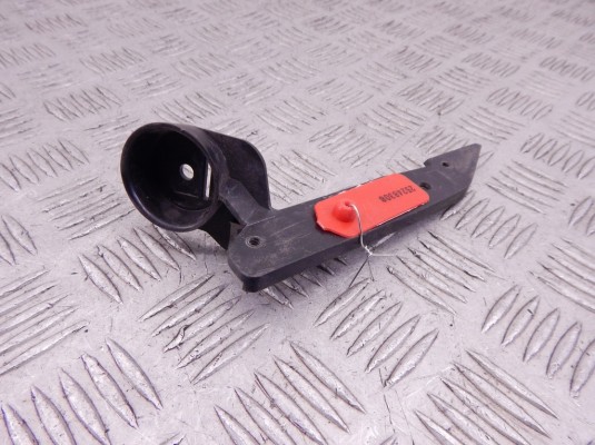 Кронштейн крепления крыла переднего правого BMW 3-series (E90/91/92) 51 11 7 058 448 Кронштейн крепления крыла переднего правого BMW 3-series (E90/91/92) 51 11 7 058 448