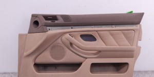 Обшивка двери передней правой (дверная карта) BMW 5-series (E39)