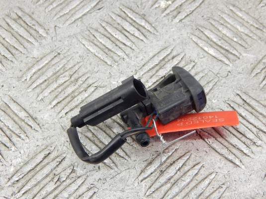 Форсунка омывателя BMW 1-series (E87) 61 66 7 110 851 Форсунка омывателя BMW 1-series (E87) 61 66 7 110 851