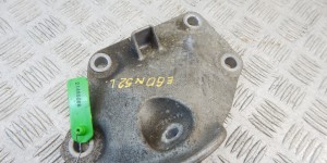 Кронштейн двигателя BMW 5-series (E60/61) 22 11 6 768 521