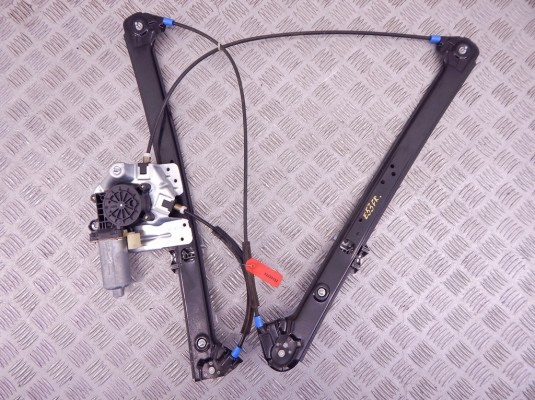 Стеклоподъемник электрический передний правый BMW X5-series (E53) 51 33 8 254 912 Стеклоподъемник электрический передний правый BMW X5-series (E53) 51 33 8 254 912