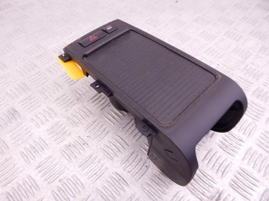 Подстаканник BMW X5-series (E53) 51 16 8 402 941