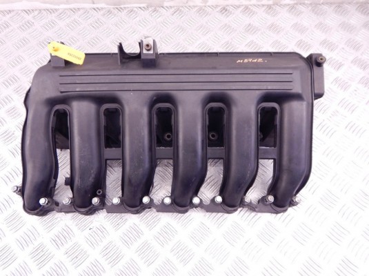 Коллектор впускной BMW 7-series (E65/66) 11 61 7 789 247 Коллектор впускной BMW 7-series (E65/66) 11 61 7 789 247