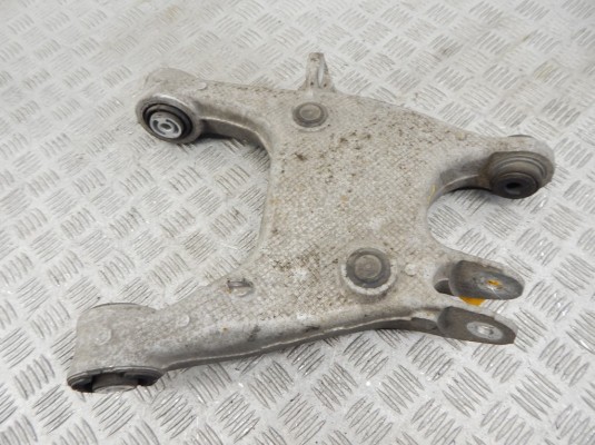 Рычаг задний левый BMW 7-series (F01/02) 33 32 6 794 875 Рычаг задний левый BMW 7-series (F01/02) 33 32 6 794 875