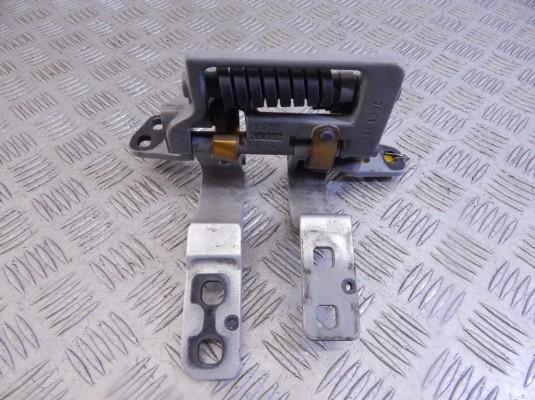 Петля крышки багажника BMW 5-series (E60/61) 41 62 7 210 667