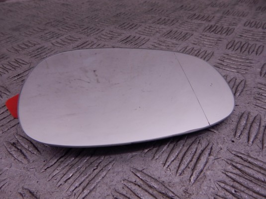 Стекло зеркала наружного правого BMW 3-series (E90/91/92) Стекло зеркала наружного правого BMW 3-series (E90/91/92)