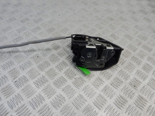 Замок двери передней правой BMW 5-series (E60/61) 51 21 7 167 074