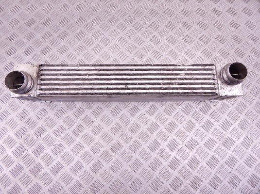 Интеркулер BMW 5-series (E60/61) 17 51 7 787 446 Интеркулер BMW 5-series (E60/61) 17 51 7 787 446