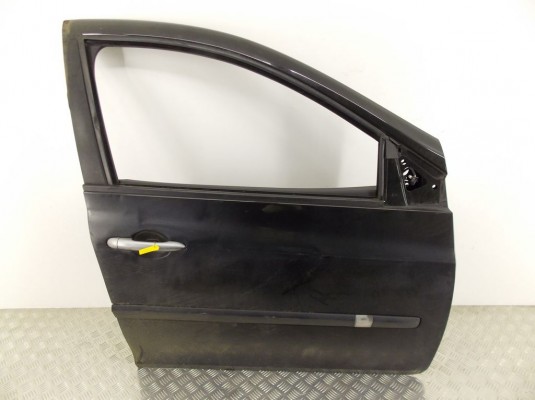 Дверь передняя правая RENAULT CLIO III (2005-2012)