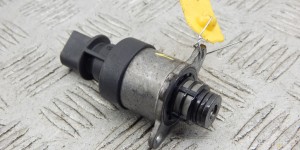 Датчик давления топлива BMW 1-series (E87) 13 51 7 797 875 Датчик давления топлива BMW 1-series (E87) 13 51 7 797 875