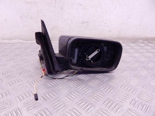 Зеркало наружное правое BMW 3-series (E46) 51 16 8 245 132 Зеркало наружное правое BMW 3-series (E46) 51 16 8 245 132