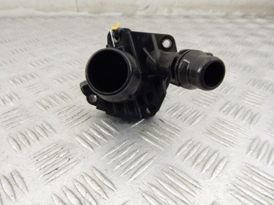 Корпус термостата BMW 5-series (F10/11) 11 51 8 577 895 Корпус термостата BMW 5-series (F10/11) 11 51 8 577 895