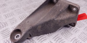 Кронштейн двигателя BMW 1-series (E87) 22 11 6 760 310 Кронштейн двигателя BMW 1-series (E87) 22 11 6 760 310