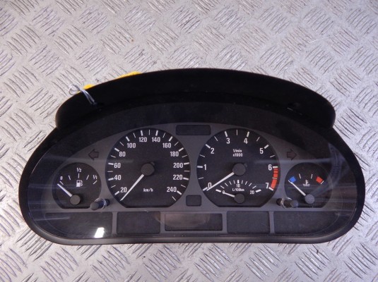 Щиток приборов (приборная панель) BMW 3-series (E46) 62 11 6 915 237