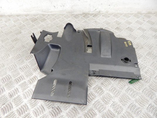 Кожух рулевой колонки BMW 5-series (E39) 51 45 8 233 510