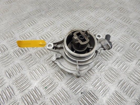 Насос вакуумный BMW 5-series (E60/61) 11 66 7 791 232 Насос вакуумный BMW 5-series (E60/61) 11 66 7 791 232