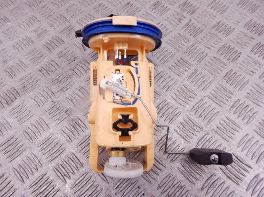 Насос топливный BMW 3-series (E46) 16 14 6 768 488