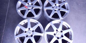 Диск литой BMW 3-series (E46) Диск литой BMW 3-series (E46)