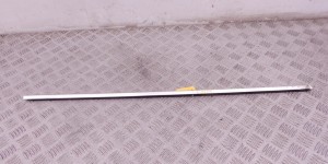 Молдинг стекла двери передней правой наружный BMW 5-series (E39) 51 21 8 159 236 Молдинг стекла двери передней правой наружный BMW 5-series (E39) 51 21 8 159 236