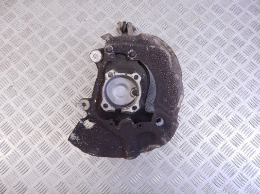 Ступица передняя правая BMW 5-series (E60/61) 31 21 6 760 954