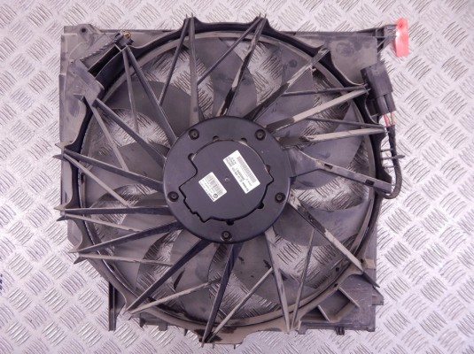 Вентилятор радиатора BMW X3-series (E83) 17 42 3 442 096
