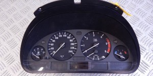 Щиток приборов (приборная панель) BMW 5-series (E39) 62 11 8 381 198