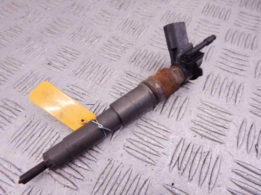 Форсунка BMW X3-series (E83) 13 53 7 792 721