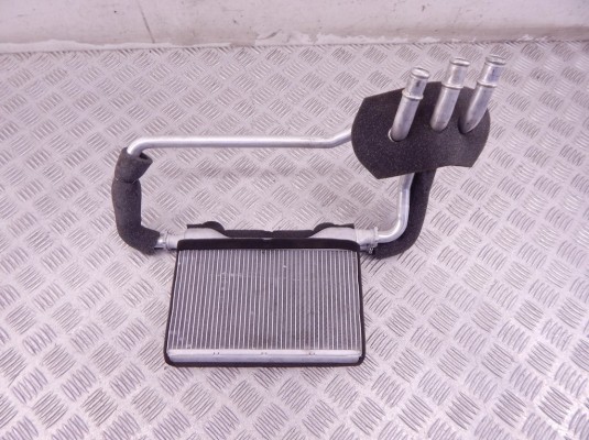 Радиатор отопителя (печки) BMW 5-series (F10/11) 64 11 9 163 330 Радиатор отопителя (печки) BMW 5-series (F10/11) 64 11 9 163 330