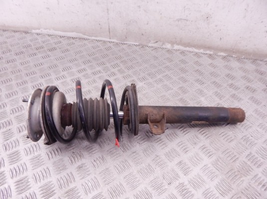 Стойка передняя правая BMW 3-series (E46) 31 31 1 096 852 Стойка передняя правая BMW 3-series (E46) 31 31 1 096 852