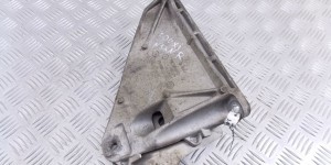 Кронштейн двигателя BMW 3-series (E90/91/92) 22 11 6 770 050