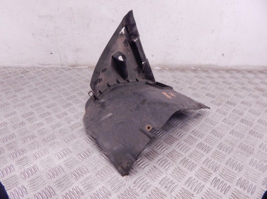 Защита арок передняя левая (подкрылок) BMW 3-series (E46) 51 71 8 193 811 Защита арок передняя левая (подкрылок) BMW 3-series (E46) 51 71 8 193 811