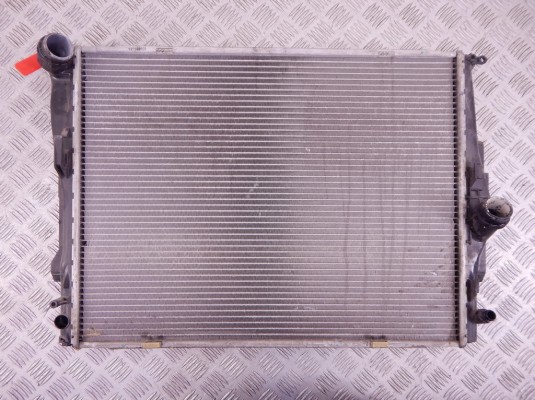 Радиатор (основной) BMW 3-series (E90/91/92) 17 11 7 562 079