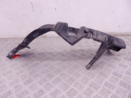 Крепление фары правой BMW X1-series (E84) 51 64 2 990 180 Крепление фары правой BMW X1-series (E84) 51 64 2 990 180