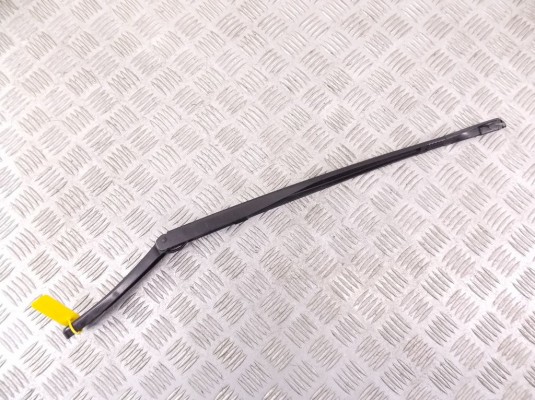 Щеткодержатель (поводок стеклоочистителя, дворник) BMW 5-series (F10/11) 61 61 7 203 156