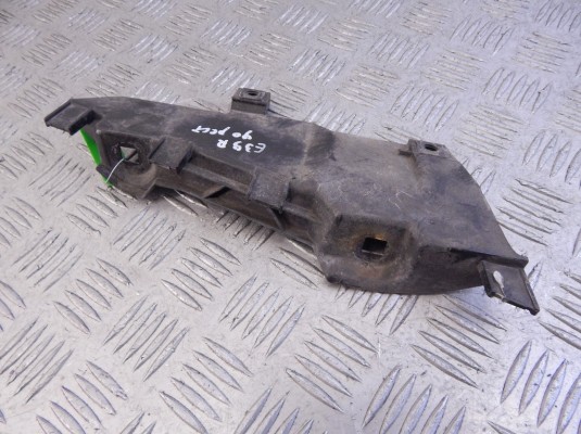 Крепление фары правой BMW 5-series (E39) 63 12 8 362 442