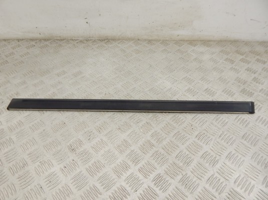 Молдинг двери задней левой BMW 5-series (E39) 51 13 8 184 479