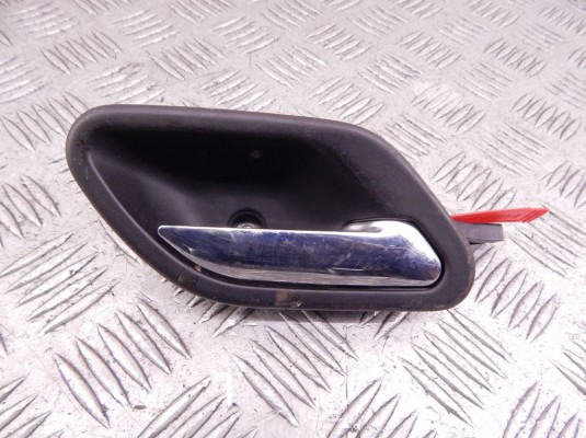 Ручка внутренняя передняя левая BMW 5-series (E39) 51 21 8 226 050