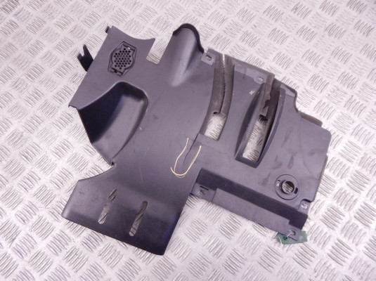 Кожух рулевой колонки BMW 5-series (E39) 51 45 8 233 510 Кожух рулевой колонки BMW 5-series (E39) 51 45 8 233 510