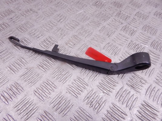 Щеткодержатель задний BMW X5-series (E53) 61 62 7 068 076