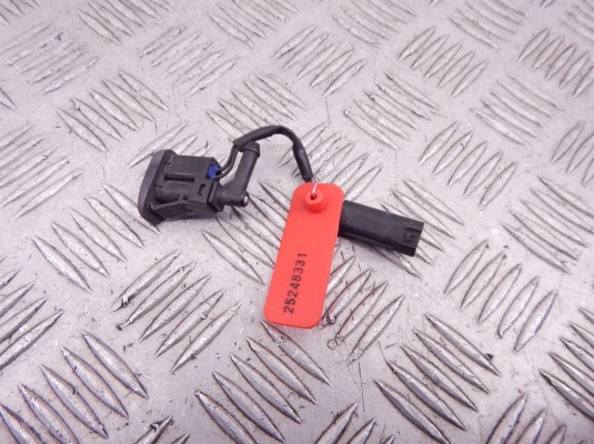 Форсунка омывателя BMW 1-series (E87) 61 66 7 110 851 Форсунка омывателя BMW 1-series (E87) 61 66 7 110 851