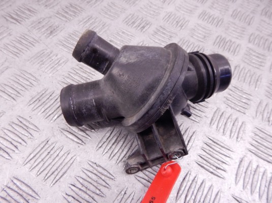 Корпус термостата BMW 3-series (F30/31) 11 53 7 633 477