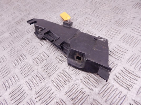 Крепление фары правой BMW 5-series (E39) 63 12 8 362 442