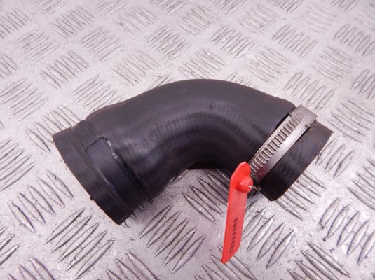 Патрубок интеркулера BMW 5-series (E39) 11 61 7 786 530