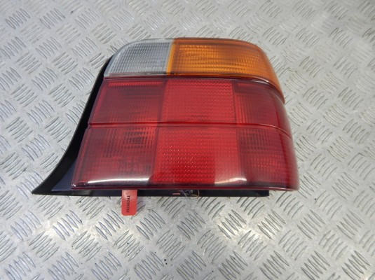 Фонарь задний правый BMW 3-series (E36) 63 21 8 357 876