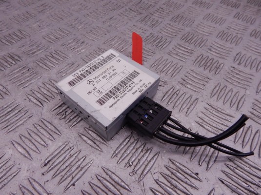 Усилитель антенны MERCEDES-BENZ E-CLASS (W211) A2118208726