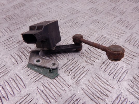 Датчик положения кузова BMW 5-series (E39) 37 14 1 093 698