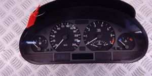 Щиток приборов (приборная панель) BMW 3-series (E46) 62 11 6 932 894