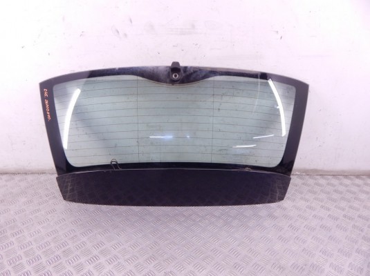 Стекло заднее BMW 3-series (E46) 51 31 8 255 292 Стекло заднее BMW 3-series (E46) 51 31 8 255 292