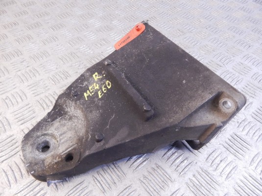 Кронштейн двигателя BMW 5-series (E60/61) 22 11 6 761 112