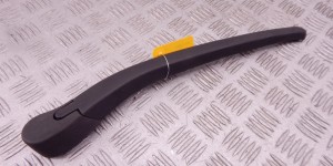 Щеткодержатель задний BMW 3-series (E46) 61 62 8 220 830 Щеткодержатель задний BMW 3-series (E46) 61 62 8 220 830